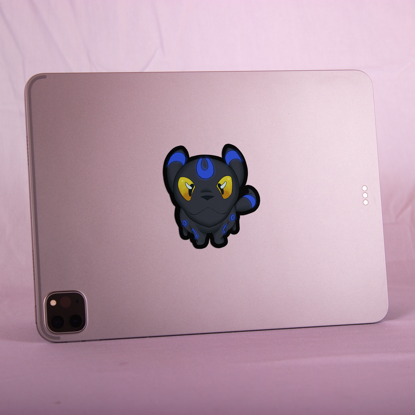 Shiny Umbreon Sniff Sticker